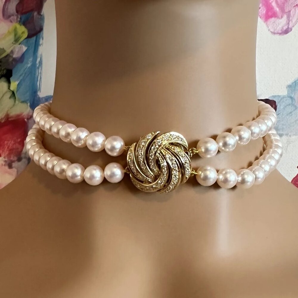 Authentic! Mikimoto 18k Yellow Gold Diamond Double Strand 8mm Pearl Necklace - Picture 4 of 16